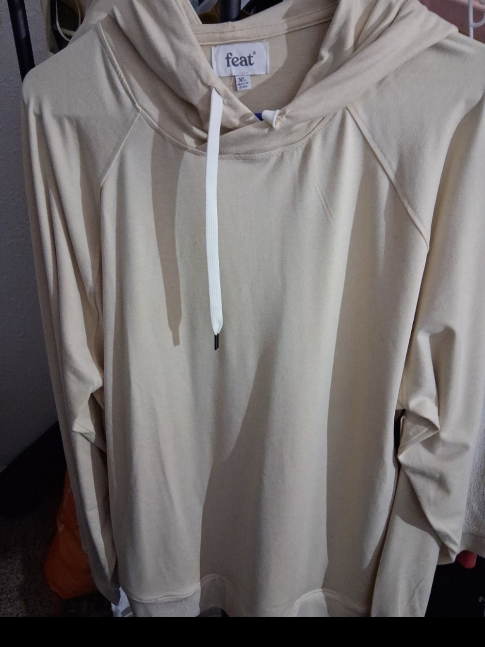 Cream Lightweight Hoodie Sweater Feet Unisex Feat